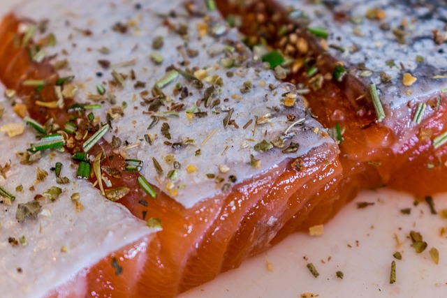 Zitronen-Kräuter-Lachs